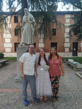 Presentamos a la nueva profesora de ingls para el curso 23/24 de FSG Vallecas en Madrid